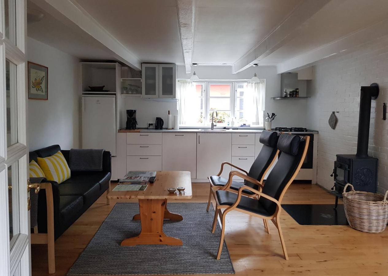Pyttegarden Apartments Gudhjem Luaran gambar