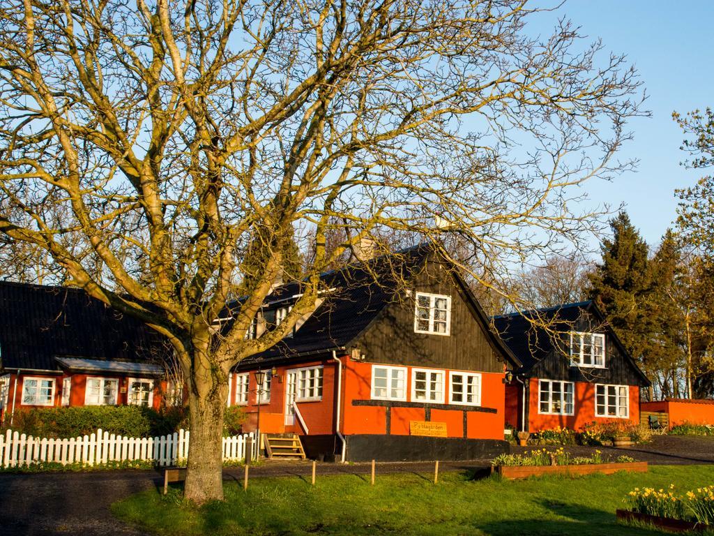 Pyttegarden Apartments Gudhjem Luaran gambar
